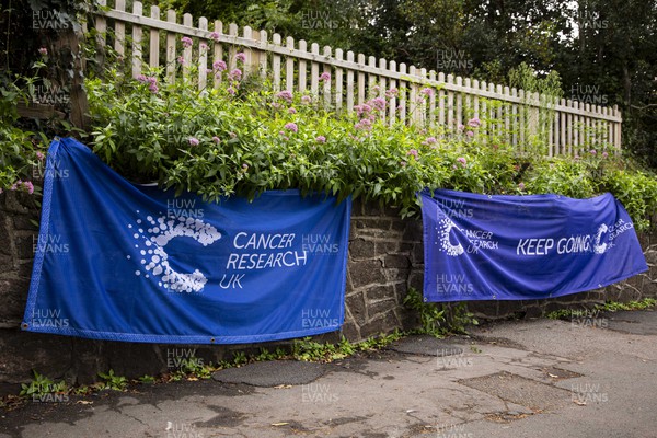 011023 - Principality Building Society Cardiff Half Marathon 2023 - Roath Park and Lake - Cancer Research UK banners