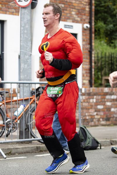 011023 - Principality Building Society Cardiff Half Marathon 2023 - Roath Park and Lake - Runner in Mr Incredible costume