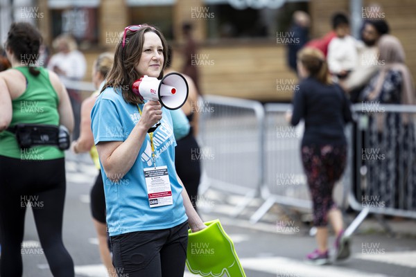 011023 - Principality Building Society Cardiff Half Marathon 2023 - Roath Park and Lake - Extra Miler volunteer