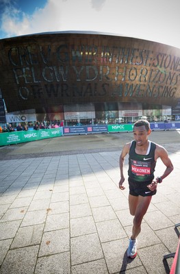 061019 - Cardiff Half Marathon 2019 - The race leaders make their way through Cardiff Bay, Roald Dahl Plas and past the Wales Millennium Centre at the halfway point of the race