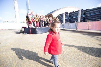 061019 - Cardiff Half Marathon 2019 - Runners make their way through Cardiff Bay, Roald Dahl Plas and past the Wales Millennium Centre at the halfway point of the race