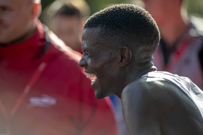 061019 - Cardiff Half Marathon -   Men's winner Leonard Langat 