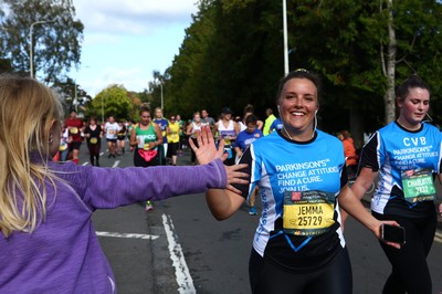 061019 - Cardiff University Cardiff Half Marathon - Runners pass Roath Park Lake