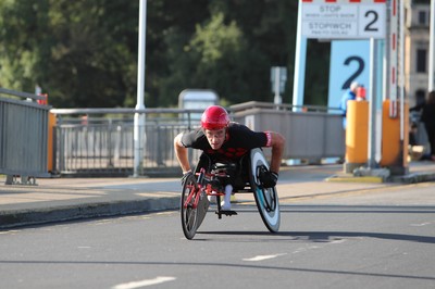 061019 - Cardiff Half Marathon -    Wheelchair athletes at the Cardiff Bay Barrage