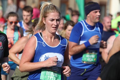 061019 - Cardiff Half Marathon -    Runners at the Cardiff Bay Barrage