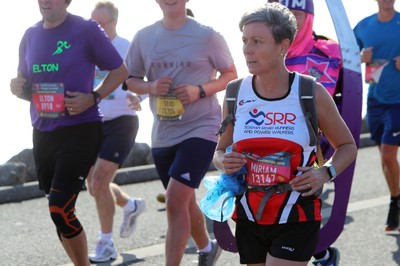 061019 - Cardiff Half Marathon -    Runners at the Cardiff Bay Barrage