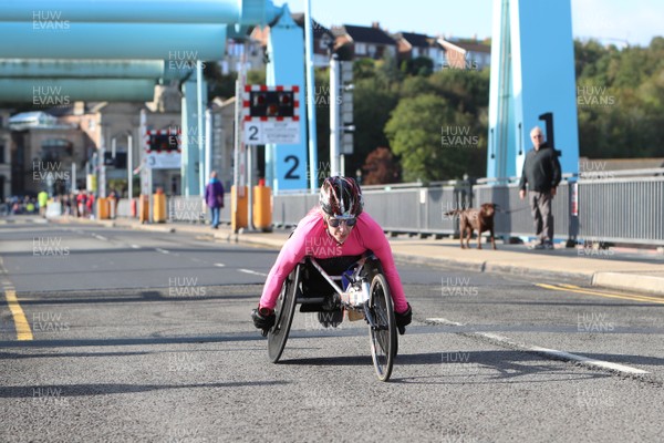 061019 - Cardiff Half Marathon -    Wheelchair athletes at the Cardiff Bay Barrage