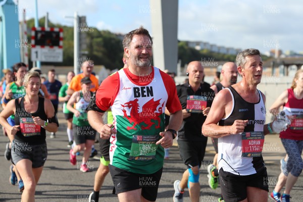 061019 - Cardiff Half Marathon -    Runners at the Cardiff Bay Barrage