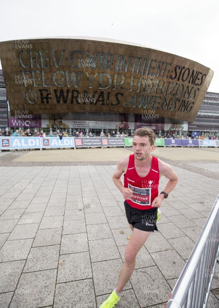 071018 - Cardiff University Cardiff Half Marathon - The leaders pass Wales Millennium Centre