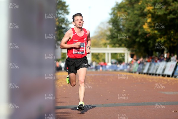 071018 - Cardiff University Cardiff Half Marathon - Dewi Griffiths of Wales