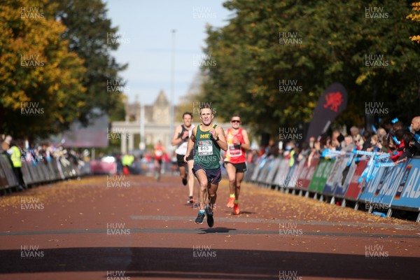 071018 - Cardiff University Cardiff Half Marathon - Matthew Edmonds 
