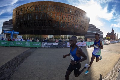 041026 Cardiff Half Marathon - Participants make their way through Cardiff Bay during the 2026 Cardiff Half Marathon