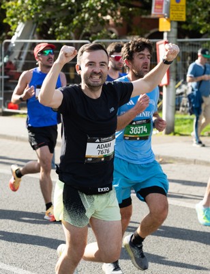 041026 Cardiff Half Marathon - Participants make their way through Cardiff Bay during the 2026 Cardiff Half Marathon