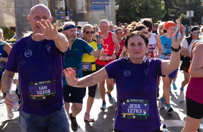 041026 Cardiff Half Marathon - Participants make their way through Cardiff Bay during the 2026 Cardiff Half Marathon