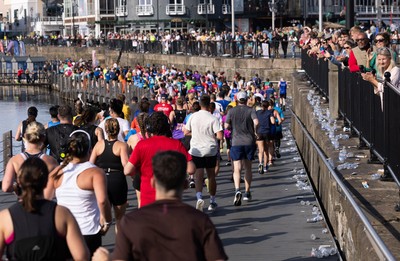 041026 Cardiff Half Marathon - Participants make their way through Cardiff Bay during the 2026 Cardiff Half Marathon