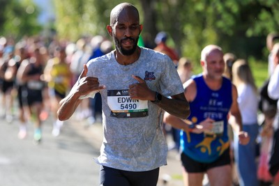 041026 - 2026 Cardiff Half Marathon - Roath Park - 