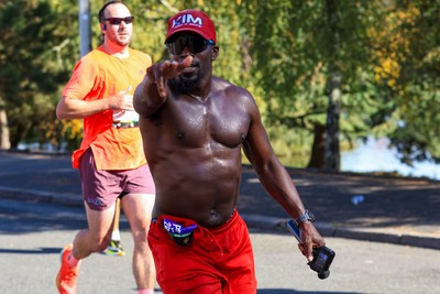 041026 - 2026 Cardiff Half Marathon - Roath Park - 