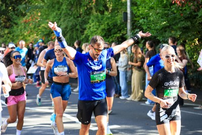 041026 - 2026 Cardiff Half Marathon - Roath Park - 
