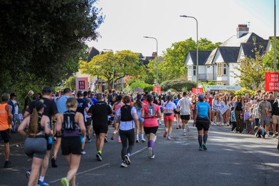 041026 - 2026 Cardiff Half Marathon - Roath Park - 