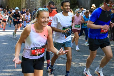 041026 - 2026 Cardiff Half Marathon - Roath Park - 