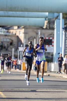 041026 - 2026 Cardiff Half Marathon - Gideon Kiprotich and Yismaw Dillu  at the Cardiff Bay Barrage 