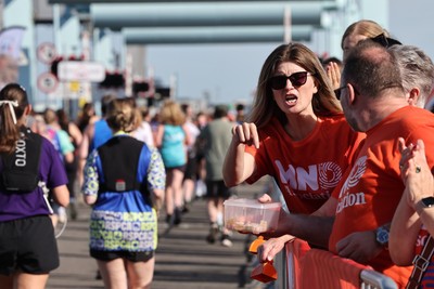 041026 - 2026 Cardiff Half Marathon - Runners and Spectators at Cardiff Bay Barrage 