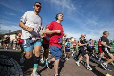 041026 - 2026 Cardiff Half Marathon - Cardiff Bay Barrage 