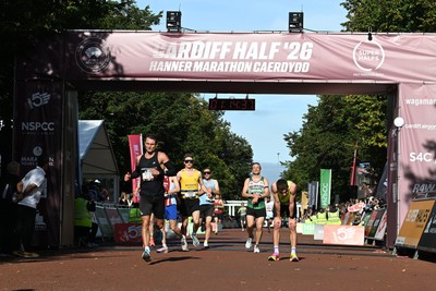 041026 - Cardiff Half Marathon - 