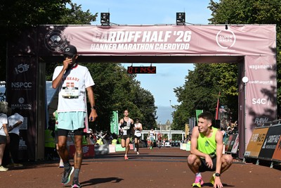 041026 - Cardiff Half Marathon - 