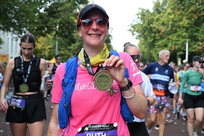 041026 - Cardiff Half Marathon - 