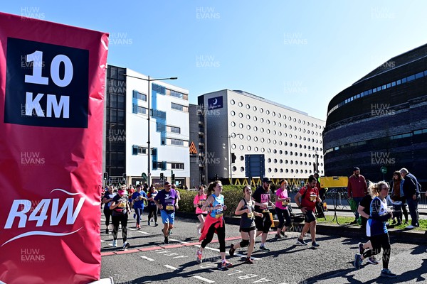 270322 - Cardiff University Cardiff Half Marathon - 10 Km mark