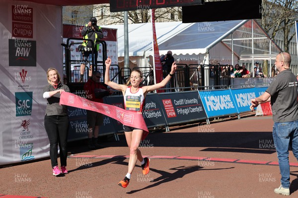 270322 - Cardiff Half Marathon - Winner of the women's race in 1:10:47 Natasha Cockram