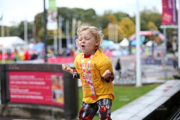 061018 - Cardiff University's Cardiff Half Marathon Festival of Running - Family Fun Run 