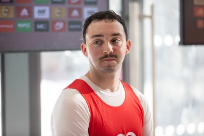 300926 - Run4Wales - Press Conference ahead of the Cardiff Half Marathon which takes place this Sunday 4th October - Louis Price