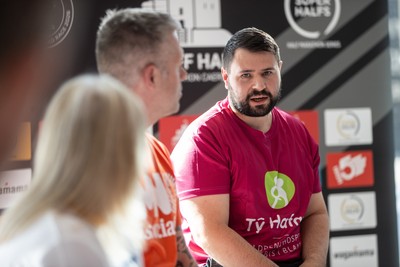 300926 - Run4Wales - Press Conference ahead of the Cardiff Half Marathon which takes place this Sunday 4th October - Sam Jordan