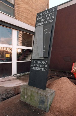 Cardiff Institute of Higher Education 010395