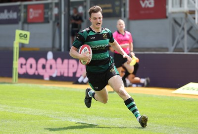 100525 - Cardiff Met Athletic v St Peters Athletic, Mens Division 5 Cup Final - Tom Jeans of St Peters Athletic races in to score try