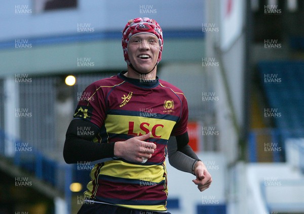 211213 Cardiff Metropolitan RFC v Bridgend Athletic RFC - Swalec Championhip -Sam Cross of Cardiff Met celebrates his try