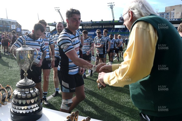 230526 - Cardiff Met v Glamorgan Wanderers - Mallet Cup Final - Glamorgan players collect their runners up medals at full time