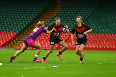 061225 - Cardiff Quins v Gwylliad Meirionnydd - WRU Girls U18 Hub Final - Cardiff Quins (Pink) take on Gwylliad Meirionnydd