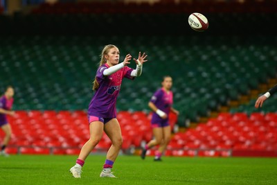 061225 - Cardiff Quins v Gwylliad Meirionnydd - WRU Girls U18 Hub Final - Cardiff Quins (Pink) take on Gwylliad Meirionnydd