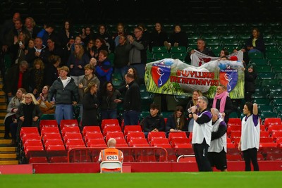 061225 - Cardiff Quins v Gwylliad Meirionnydd - WRU Girls U18 Hub Final - Cardiff Quins (Pink) take on Gwylliad Meirionnydd