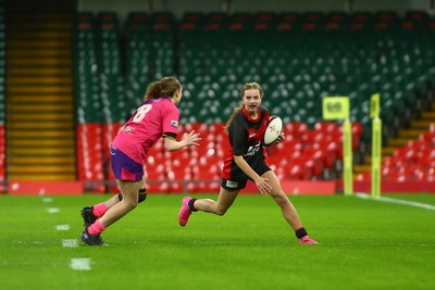 061225 - Cardiff Quins v Gwylliad Meirionnydd - WRU Girls U18 Hub Final - Cardiff Quins (Pink) take on Gwylliad Meirionnydd