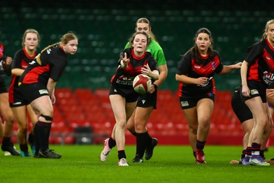 061225 - Cardiff Quins v Gwylliad Meirionnydd - WRU Girls U18 Hub Final - Cardiff Quins (Pink) take on Gwylliad Meirionnydd