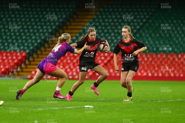 061225 - Cardiff Quins v Gwylliad Meirionnydd - WRU Girls U18 Hub Final - Cardiff Quins (Pink) take on Gwylliad Meirionnydd