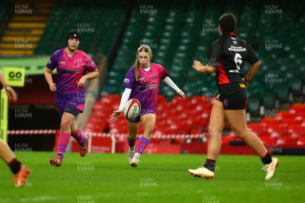 061225 - Cardiff Quins v Gwylliad Meirionnydd - WRU Girls U18 Hub Final - Cardiff Quins (Pink) take on Gwylliad Meirionnydd