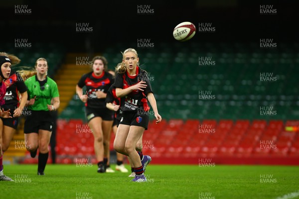 061225 - Cardiff Quins v Gwylliad Meirionnydd - WRU Girls U18 Hub Final - Cardiff Quins (Pink) take on Gwylliad Meirionnydd