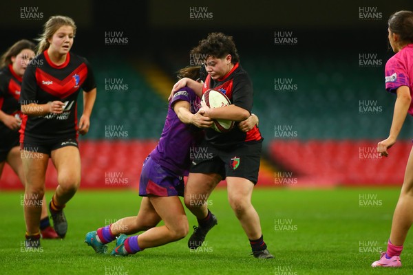 061225 - Cardiff Quins v Gwylliad Meirionnydd - WRU Girls U18 Hub Final - Cardiff Quins (Pink) take on Gwylliad Meirionnydd
