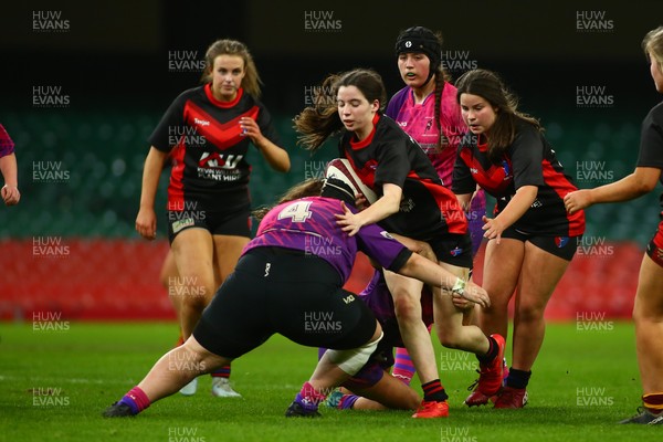 061225 - Cardiff Quins v Gwylliad Meirionnydd - WRU Girls U18 Hub Final - Cardiff Quins (Pink) take on Gwylliad Meirionnydd