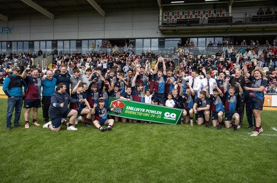050525 - Cardiff Quins v Llanishen - U18 Bowl Final - Boys U18s Finals Day - Cardiff Quins lift the bowl